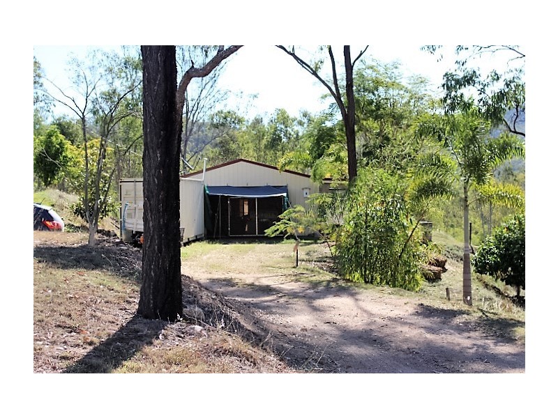 44E Claxton Rd, Kolonga QLD 4671
