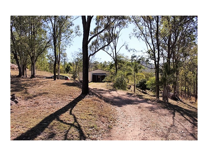 44E Claxton Rd, Kolonga QLD 4671