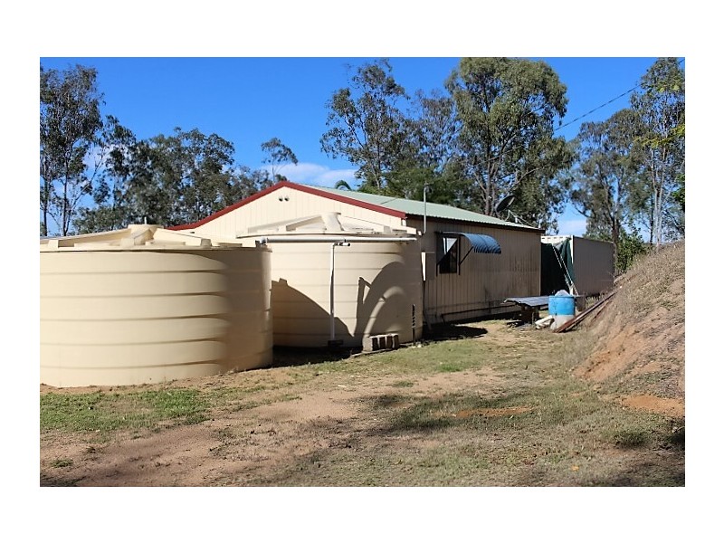 44E Claxton Rd, Kolonga QLD 4671
