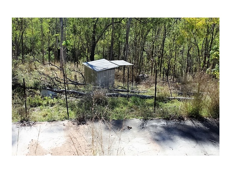 44E Claxton Rd, Kolonga QLD 4671