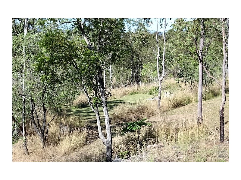 44E Claxton Rd, Kolonga QLD 4671