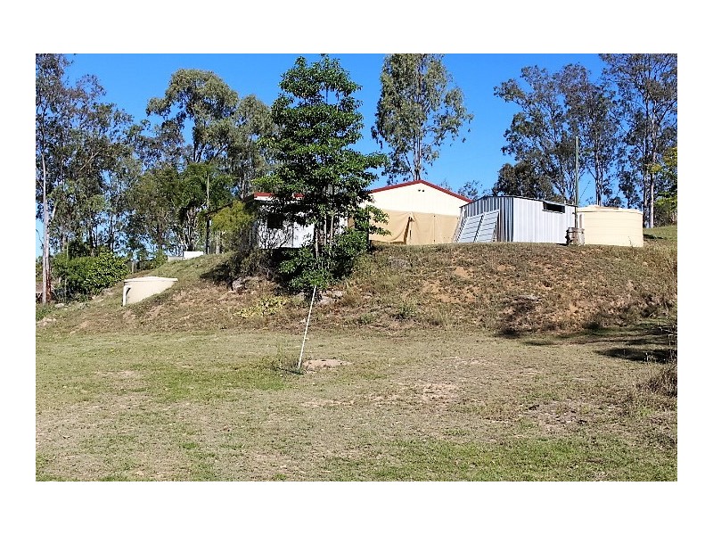 44E Claxton Rd, Kolonga QLD 4671