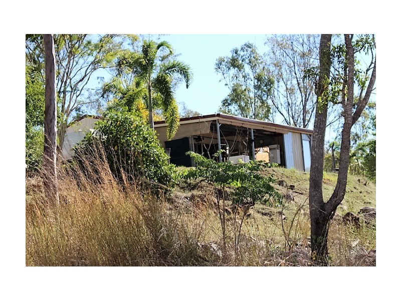 44E Claxton Rd, Kolonga QLD 4671