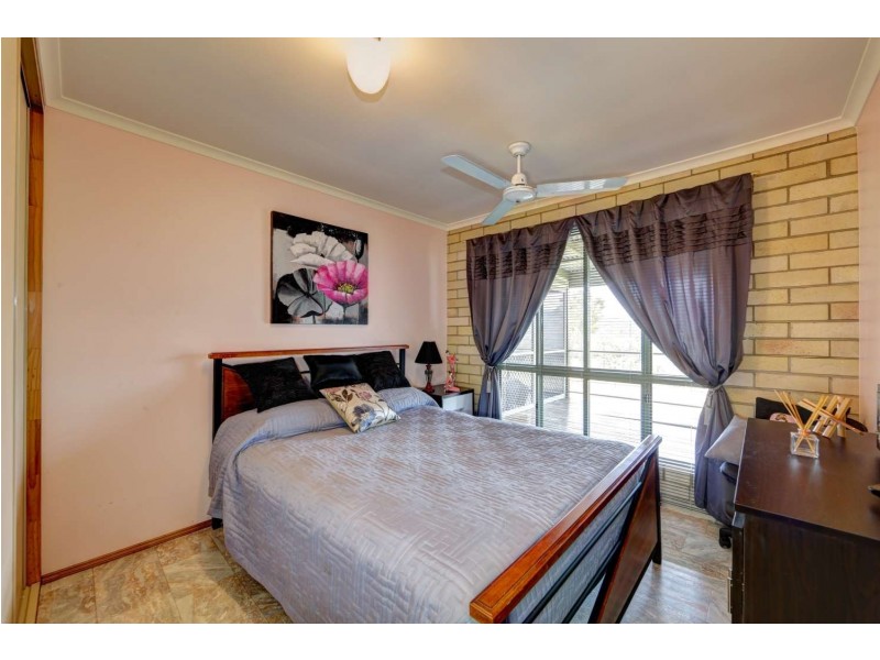 338 Rickards Rd,, Kolonga QLD 4671