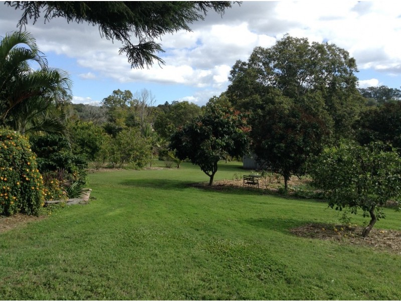 95 Rieck St, Gin Gin QLD 4671