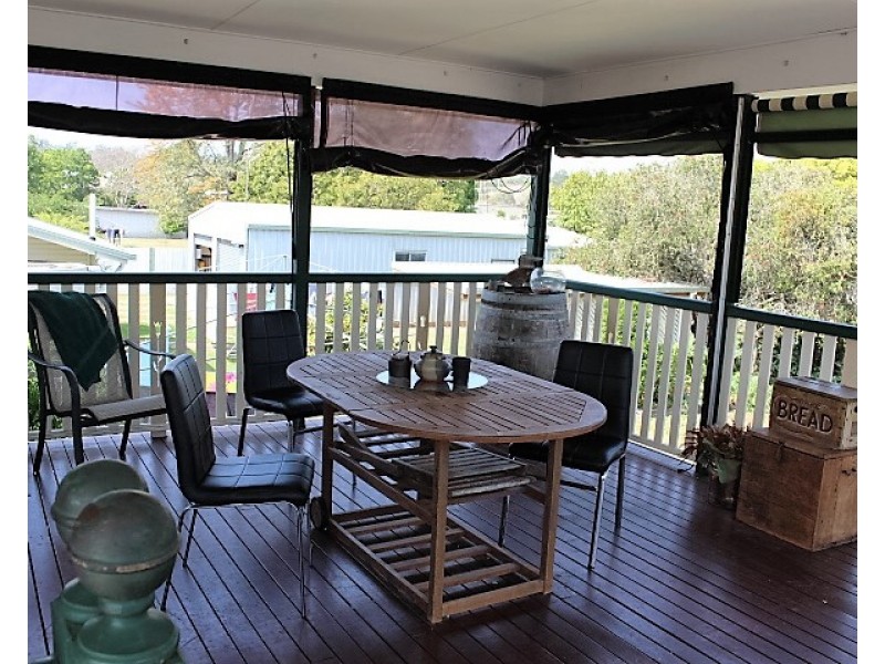 23 Mulgrave St, Gin Gin QLD 4671