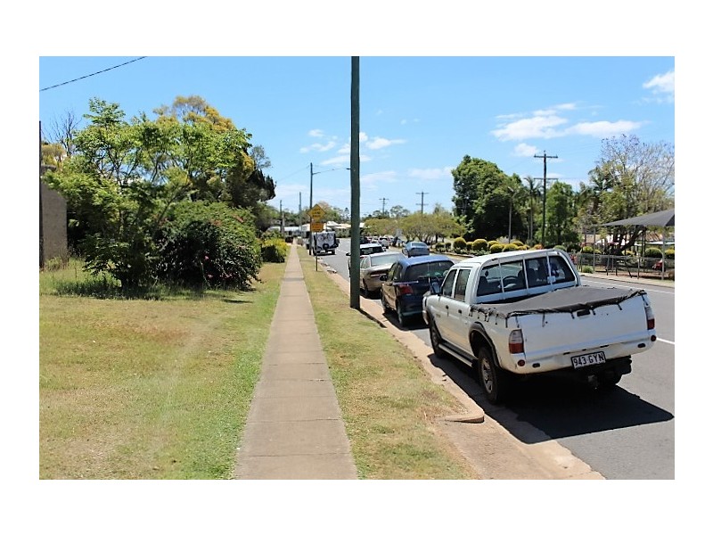 53 Mulgrave St, Gin Gin QLD 4671
