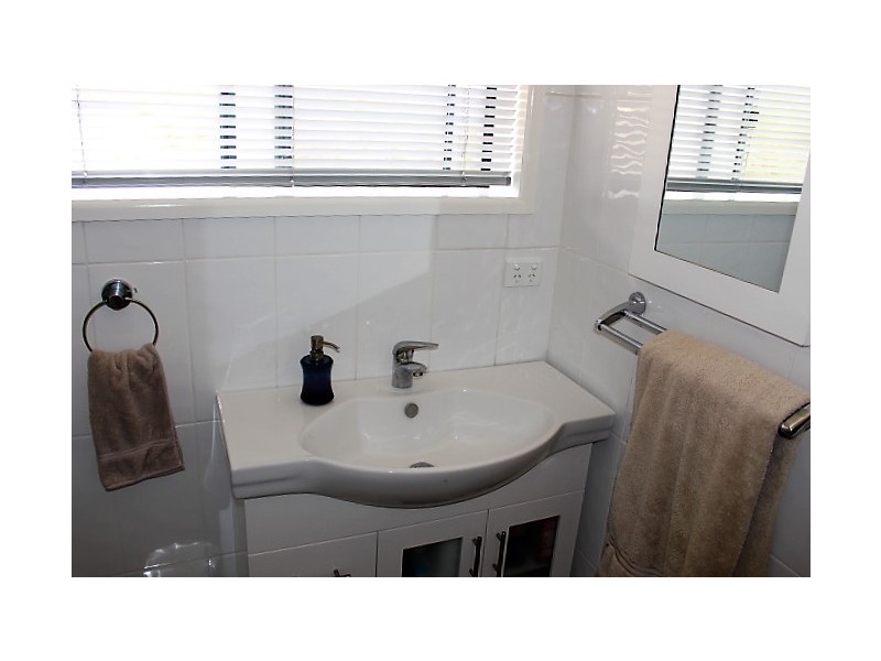 284 Pratts Rd, Gin Gin QLD 4671