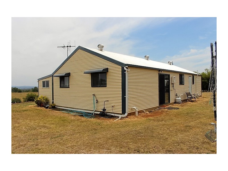284 Pratts Rd, Gin Gin QLD 4671