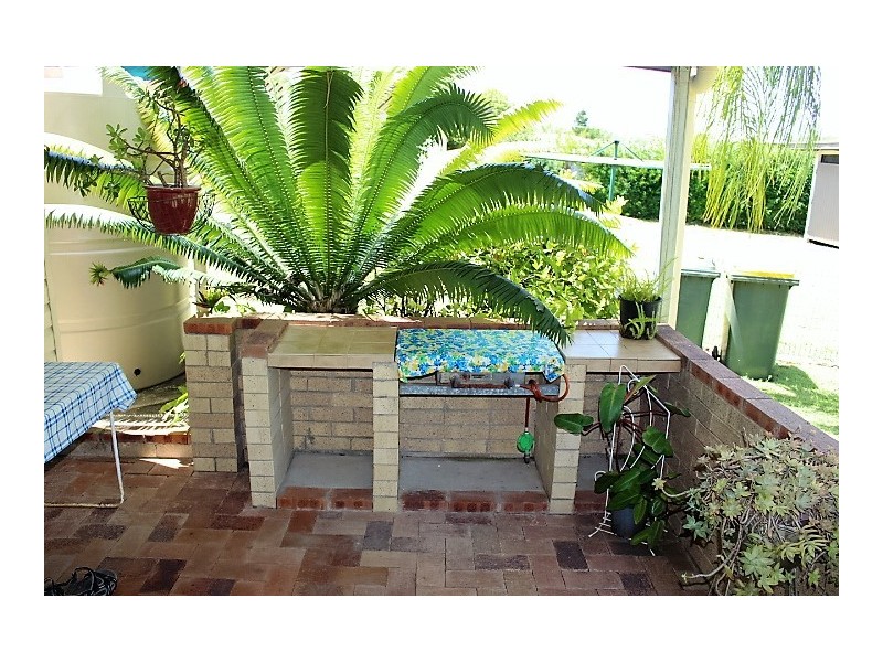7 Mulgrave St, Gin Gin QLD 4671