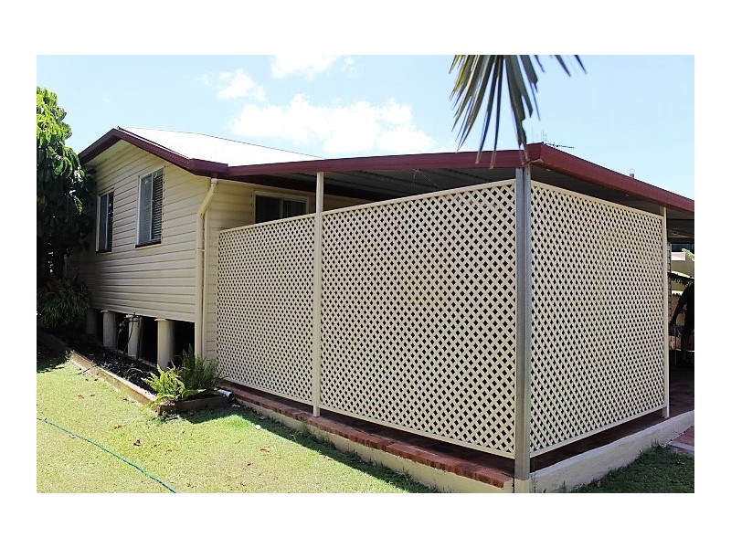 7 Mulgrave St, Gin Gin QLD 4671