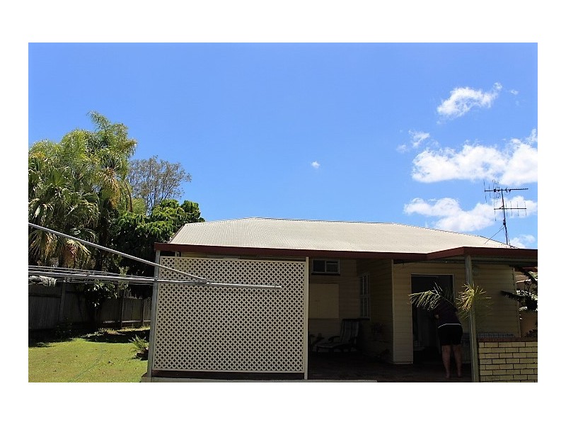 7 Mulgrave St, Gin Gin QLD 4671