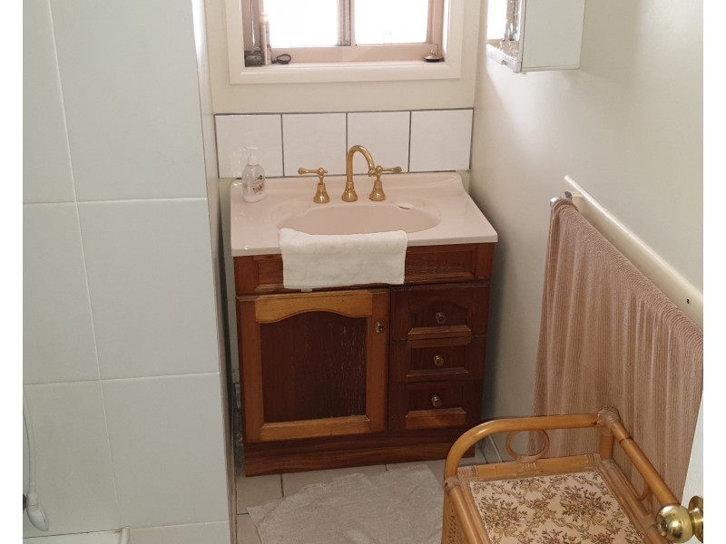 115 River Pines Rd, Gin Gin QLD 4671