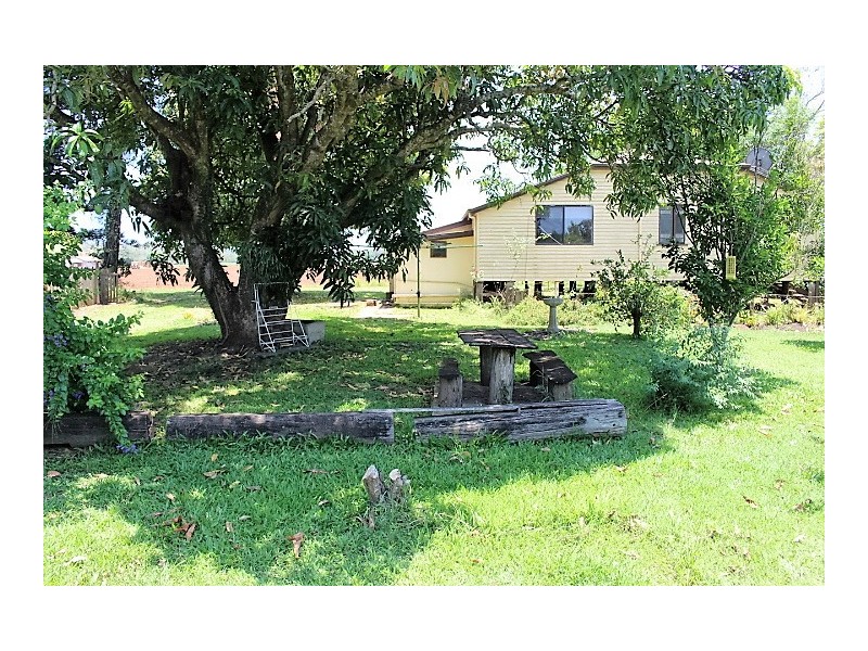 33785 Bruce Hwy, Gin Gin QLD 4671