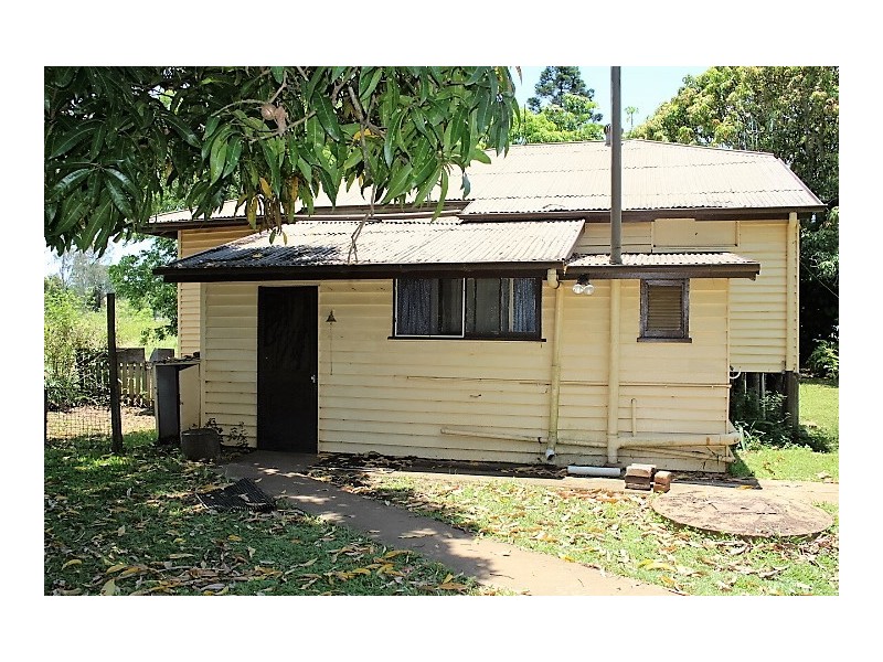 33785 Bruce Hwy, Gin Gin QLD 4671