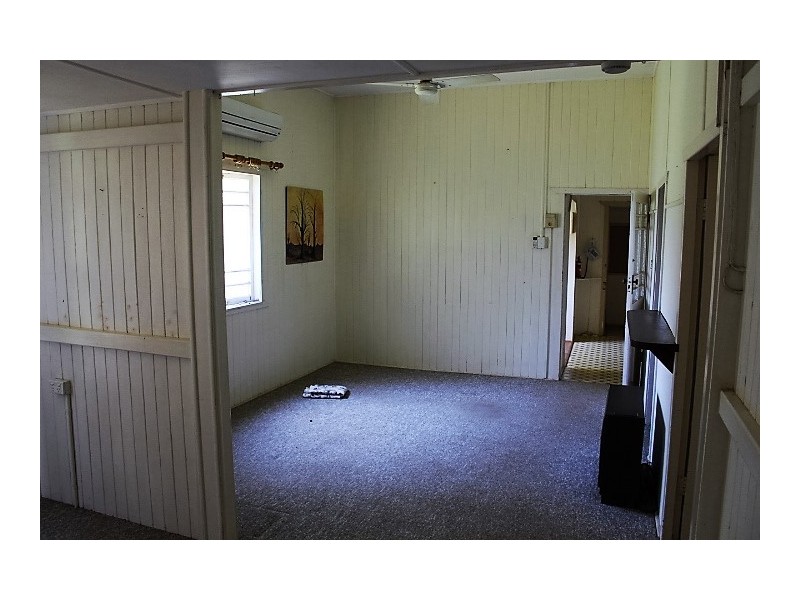 33785 Bruce Hwy, Gin Gin QLD 4671