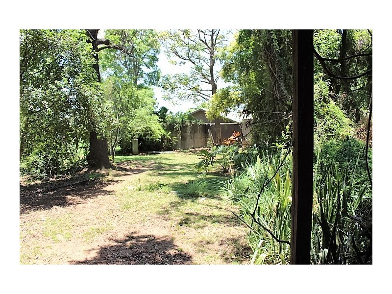 33785 Bruce Hwy, Gin Gin QLD 4671