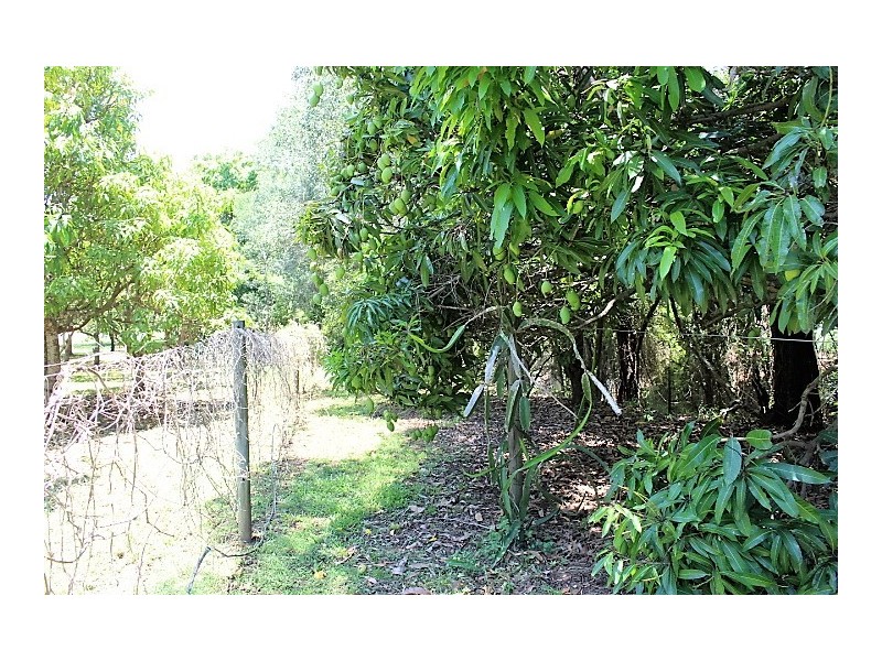 33785 Bruce Hwy, Gin Gin QLD 4671