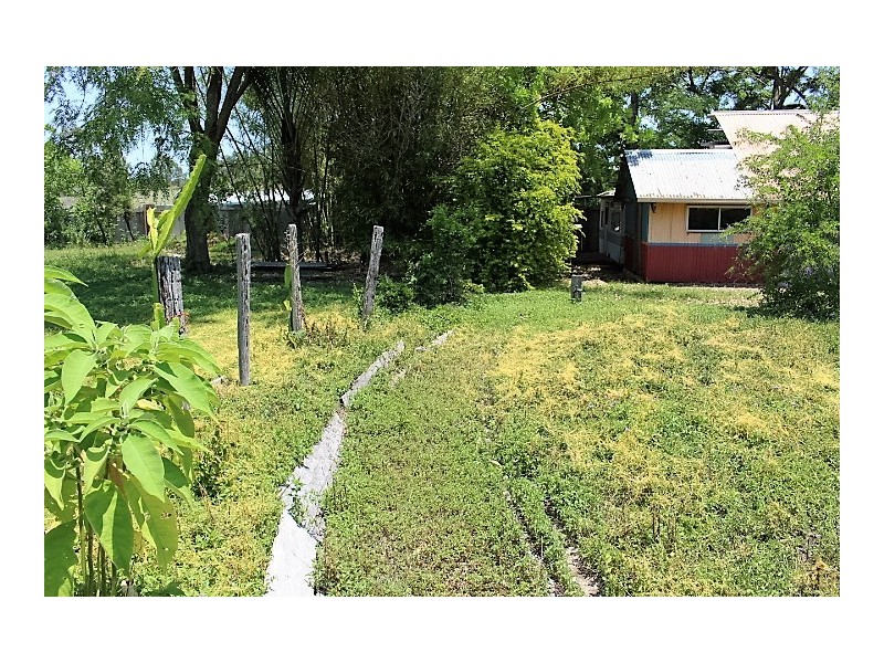 60 Elzards Way, Gin Gin QLD 4671