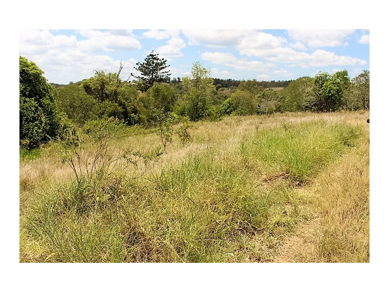 576 Ferry Hills Road, Gin Gin QLD 4671