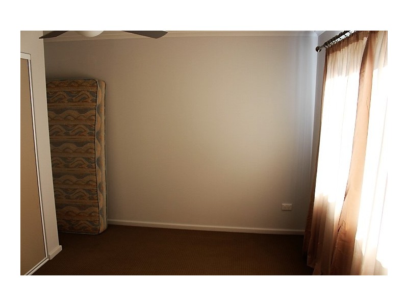 4 Village Lane, Gin Gin QLD 4671