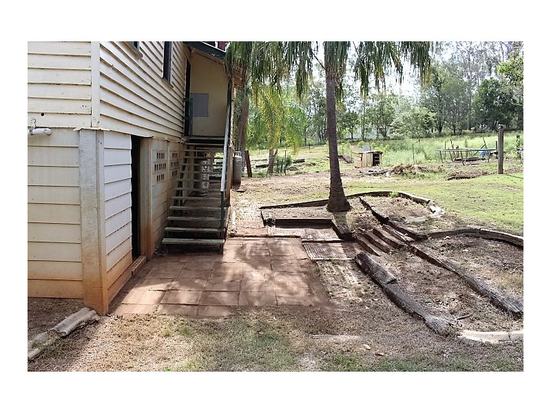 19 Mahes Rd, Gin Gin QLD 4671