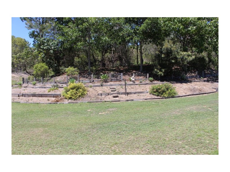 2 Railway St, Mount Perry QLD 4671