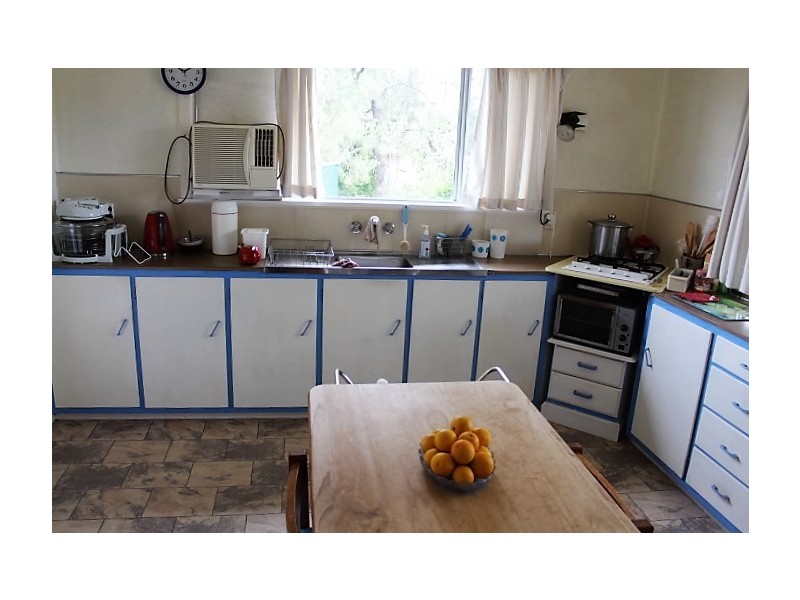 49 Sondergeld Rd, Gin Gin QLD 4671