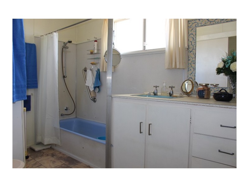 49 Sondergeld Rd, Gin Gin QLD 4671