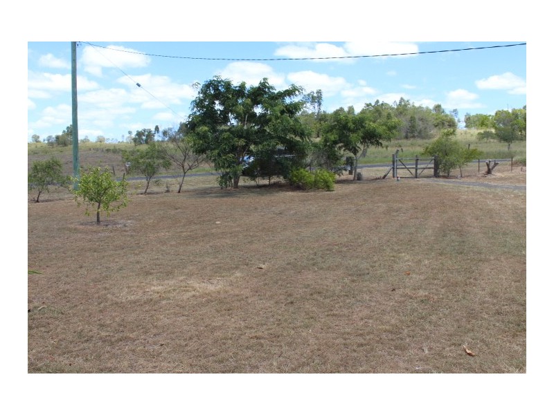 49 Sondergeld Rd, Gin Gin QLD 4671