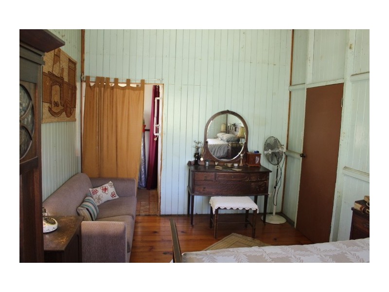 187 Mooney Rd, Gaeta QLD 4671