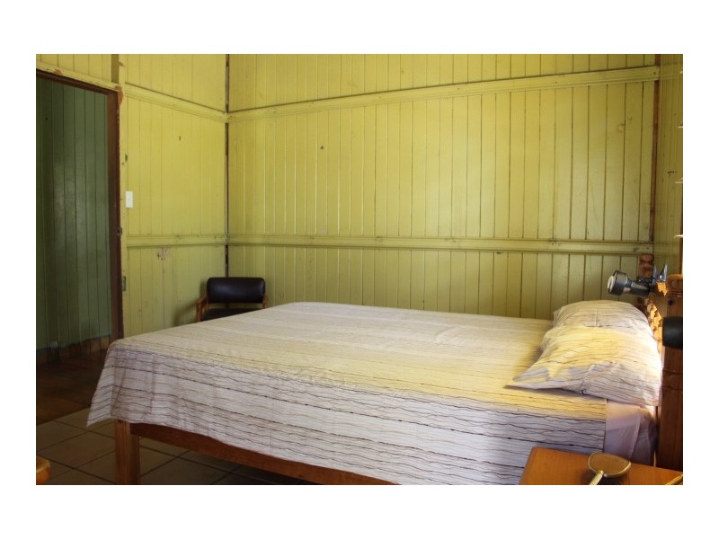 187 Mooney Rd, Gaeta QLD 4671