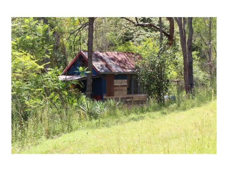 187 Mooney Rd, Gaeta QLD 4671
