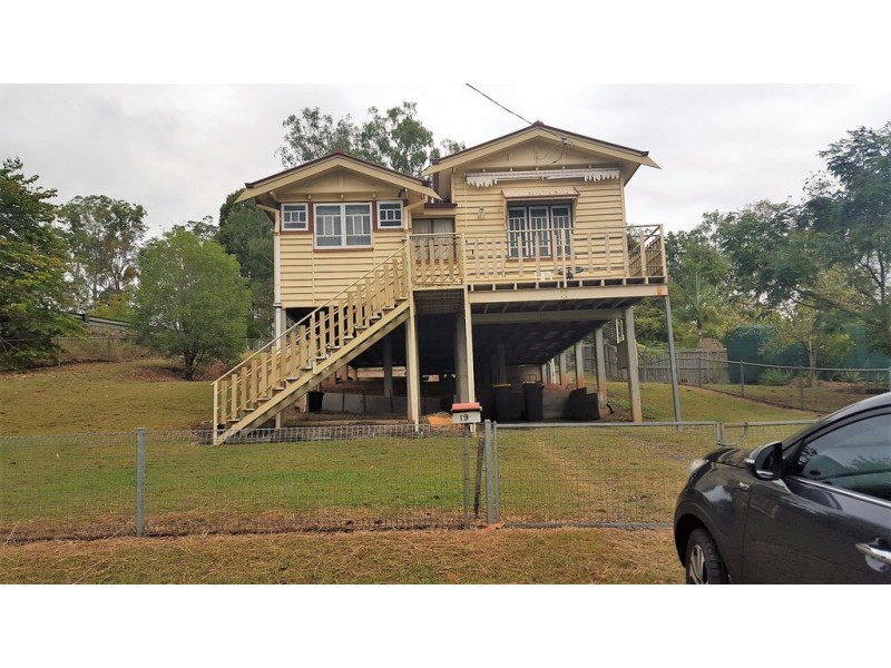 19 May St, Gin Gin QLD 4671