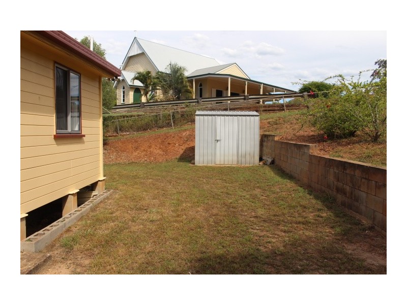 19 May St, Gin Gin QLD 4671