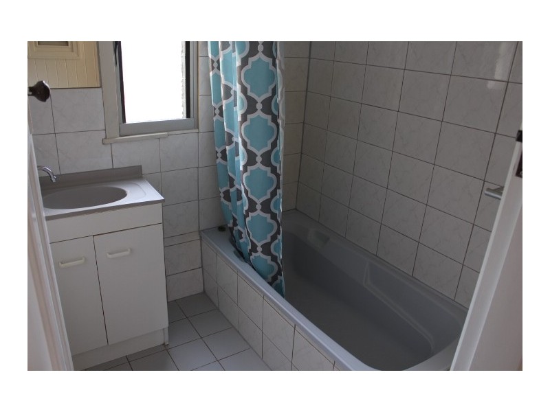 19 May St, Gin Gin QLD 4671