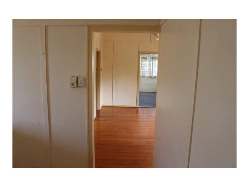 19 May St, Gin Gin QLD 4671