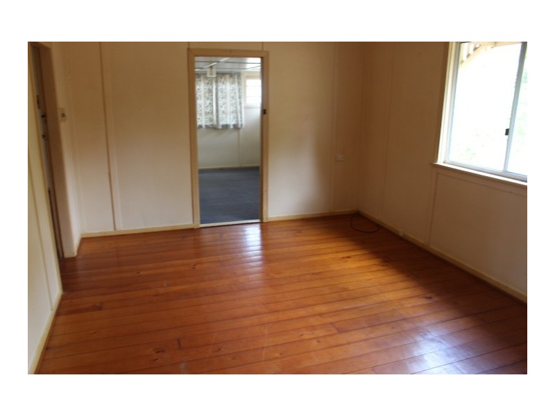 19 May St, Gin Gin QLD 4671