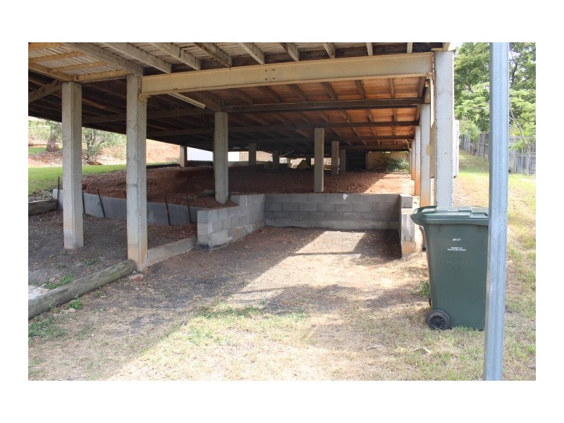 19 May St, Gin Gin QLD 4671