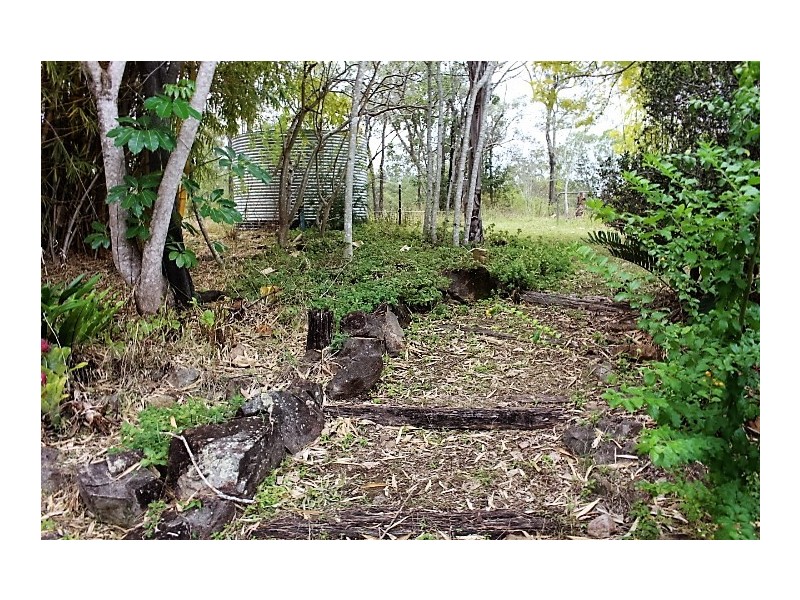 8 Michelles Rd, Horse Camp QLD 4671