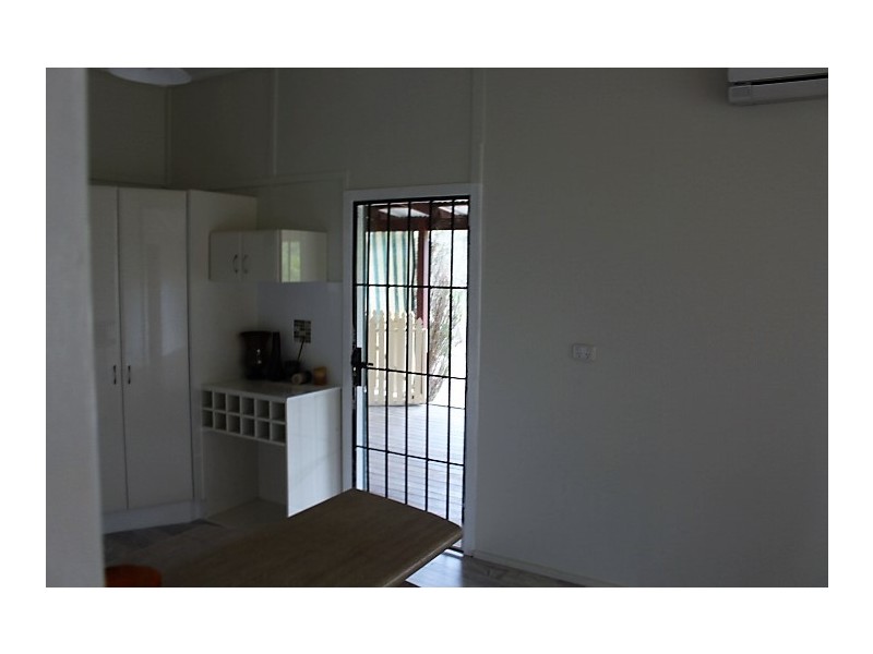 8 Michelles Rd, Horse Camp QLD 4671