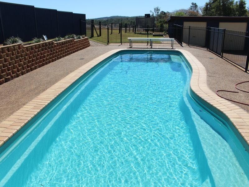 2 Laurison Street, Gin Gin QLD 4671