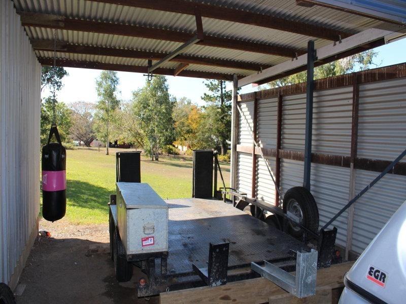2 Laurison Street, Gin Gin QLD 4671