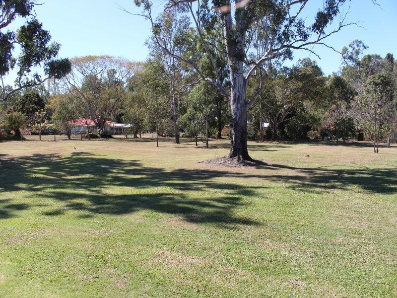 2 Laurison Street, Gin Gin QLD 4671
