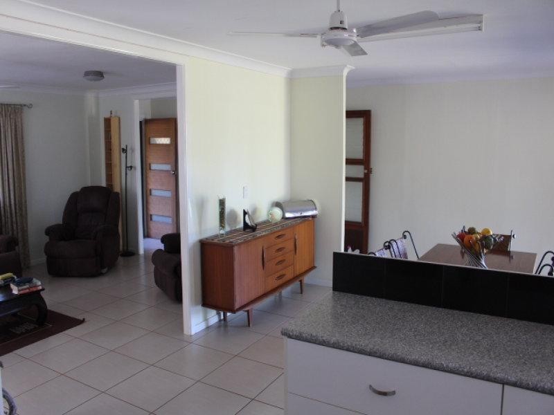 498 Mcllwraith Rd, Gin Gin QLD 4671
