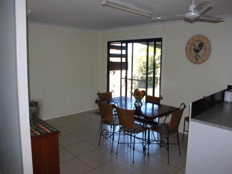 498 Mcllwraith Rd, Gin Gin QLD 4671