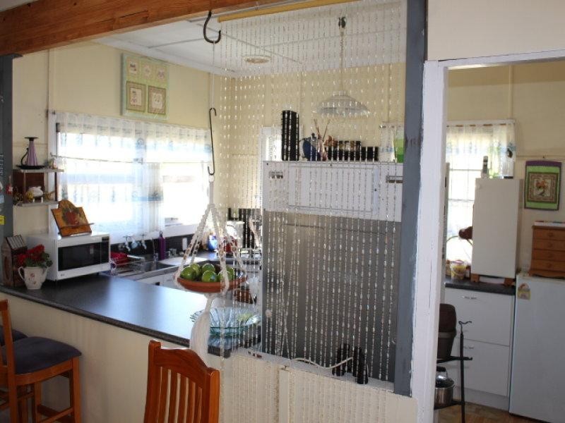 142 Bania Rd, Mount Perry QLD 4671