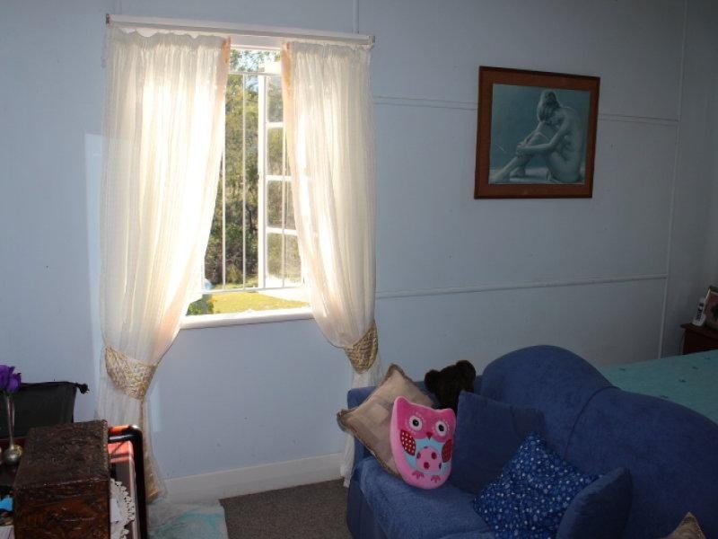 142 Bania Rd, Mount Perry QLD 4671