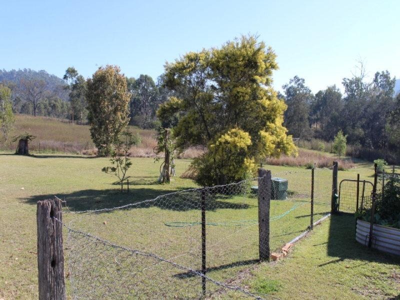 142 Bania Rd, Mount Perry QLD 4671