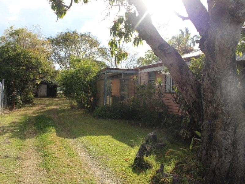 35 Mulgrave St, Gin Gin QLD 4671